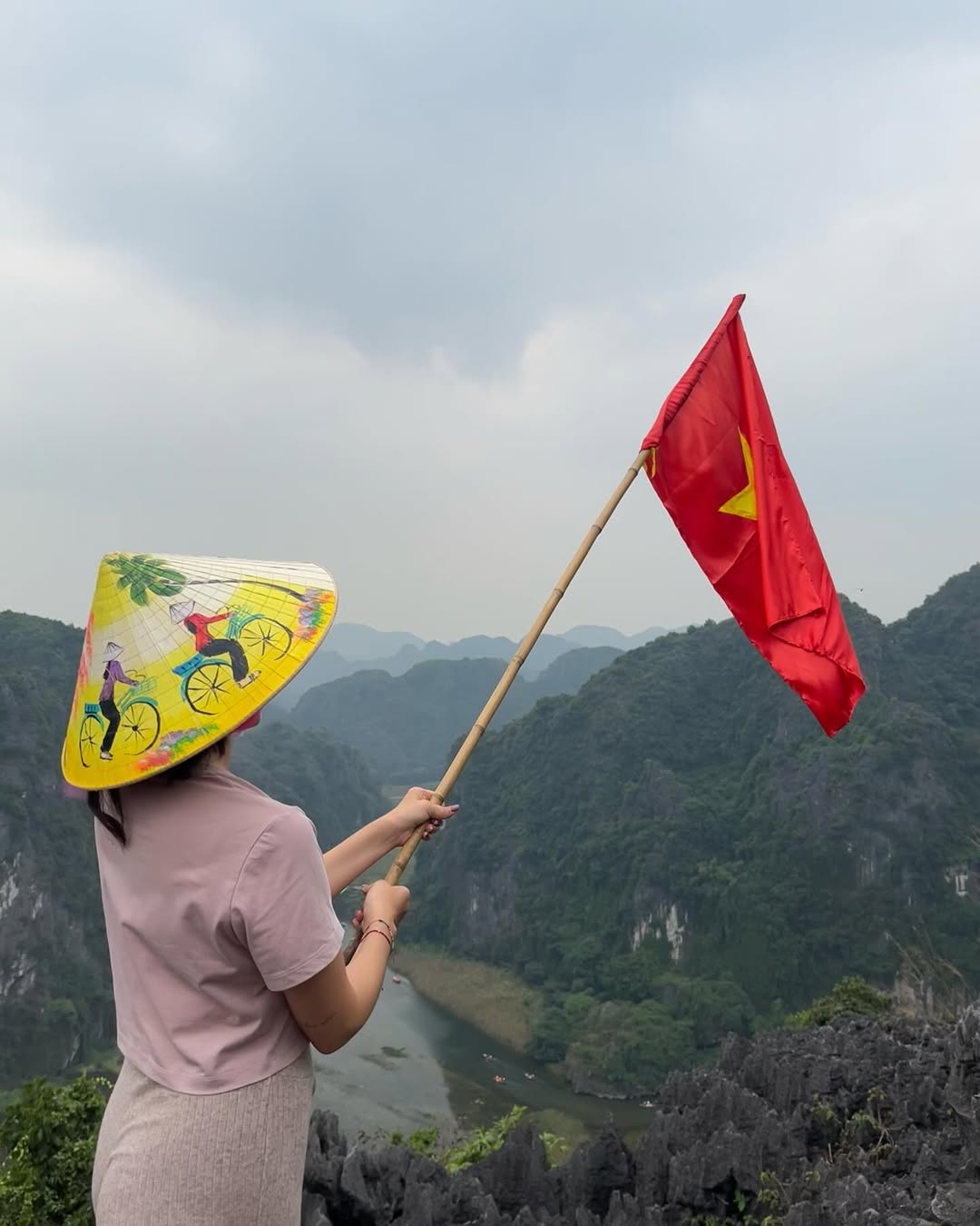 Bárbara — UP2U teacher placed in Vietnam