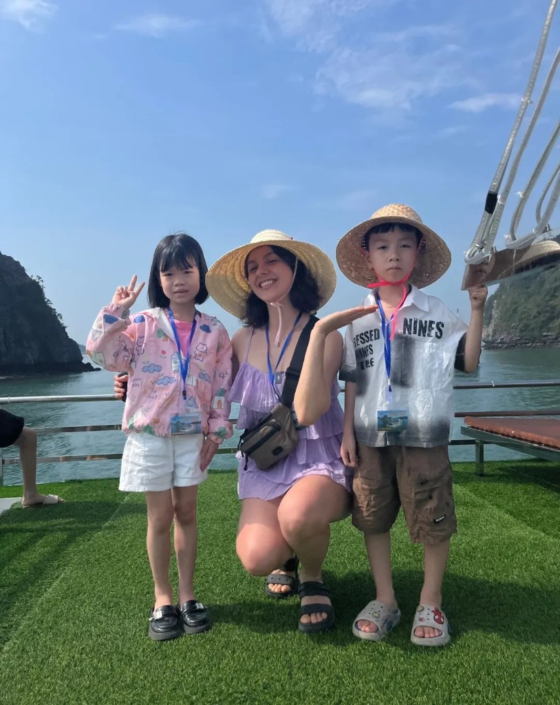 Teachers at Ha Long Bay